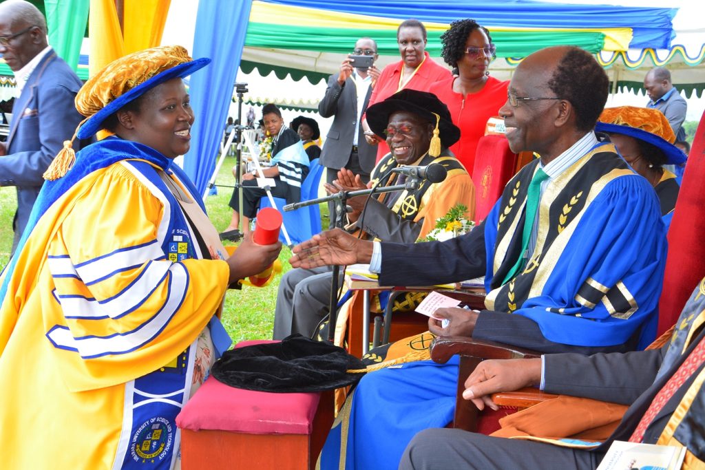 Dr. TM Twongyirwe receives her PhD Award
