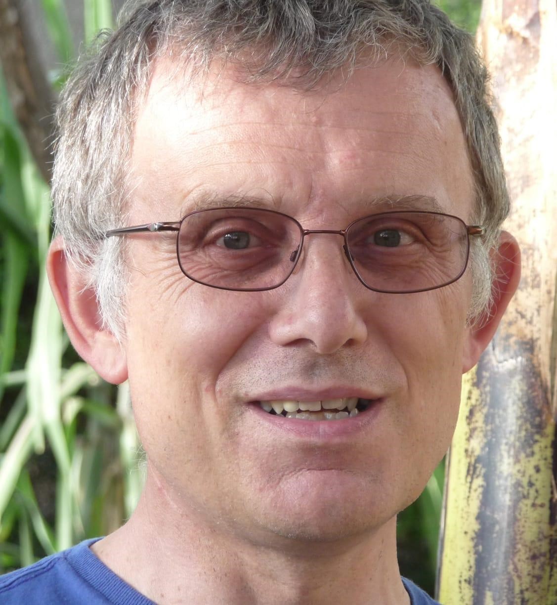 Dr. Derrick Harborne 