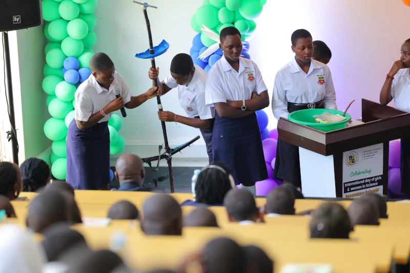 Bugamba Secondary school pitching their eco lawnmower.