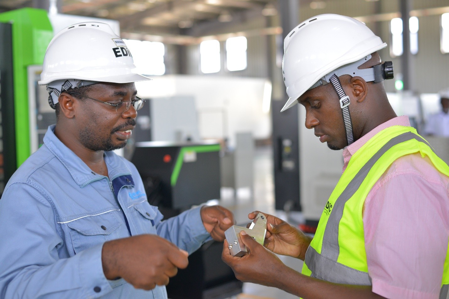 MUST Vice Chancellor leads strategic benchmarking visit to EDIC Smart Manufacturing Centre